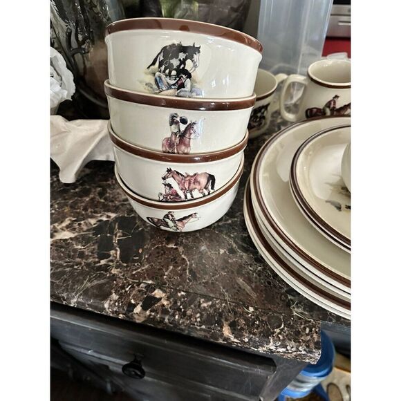 Dinnerware, Vintage - Picture 6 of 12